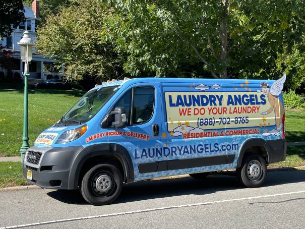 LaundryAngels truck